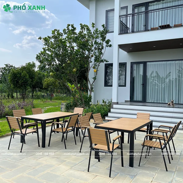 Bàn ghế composite ngoài trời: So sánh gỗ nhựa và gỗ tự nhiên