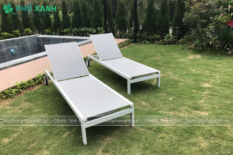 Mua bàn ghế hồ bơi ngoài trời cao cấp giá cạnh tranh