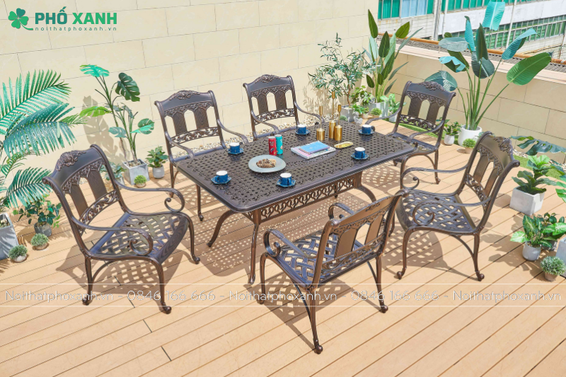 C&aacute;c mẫu b&agrave;n ghế từ nh&ocirc;m đ&uacute;c được thiết kế tinh xảo.