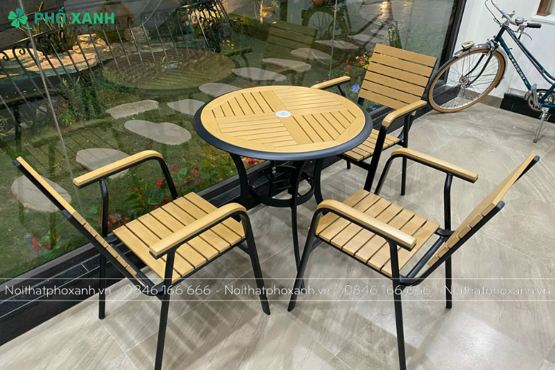 Phố Xanh chia sẽ kinh nghiệm mua sắm b&agrave;n ghế s&acirc;n vườn với một số ti&ecirc;u ch&iacute; quan trọng