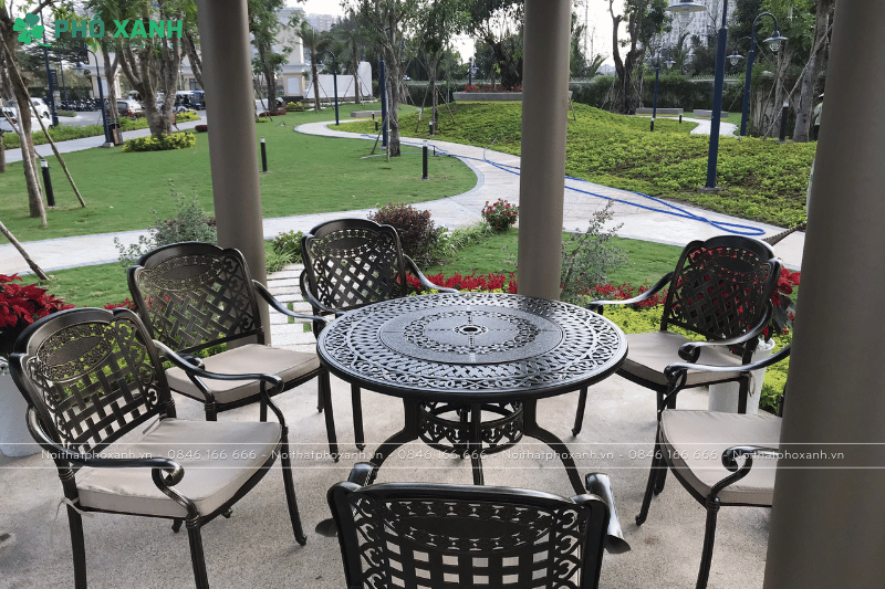 Bàn Ghế Sân Vườn: Lựa Chọn Hoàn Hảo Cho Không Gian Ngoại Thất