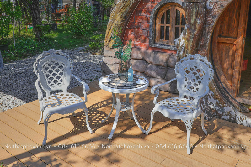 bộ b&agrave;n hợp kim nh&ocirc;m nhỏ mặt đ&aacute; d&agrave;nh cho s&acirc;n vườn nhỏ