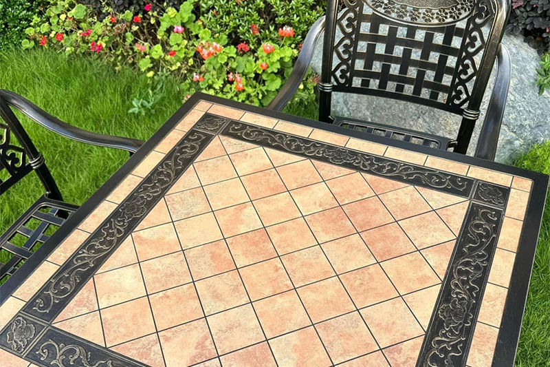 Bộ b&agrave;n ghế nh&ocirc;m đ&uacute;c mặt đ&aacute; s&acirc;n vườn BND-9090d