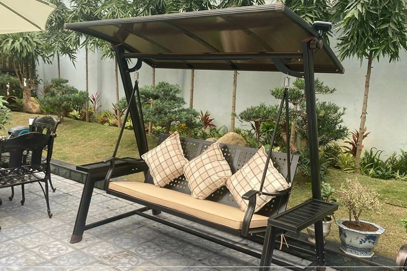 x&iacute;ch đu ngo&agrave;i trời nhập khẩu ba chỗ hợp kim nh&ocirc;m