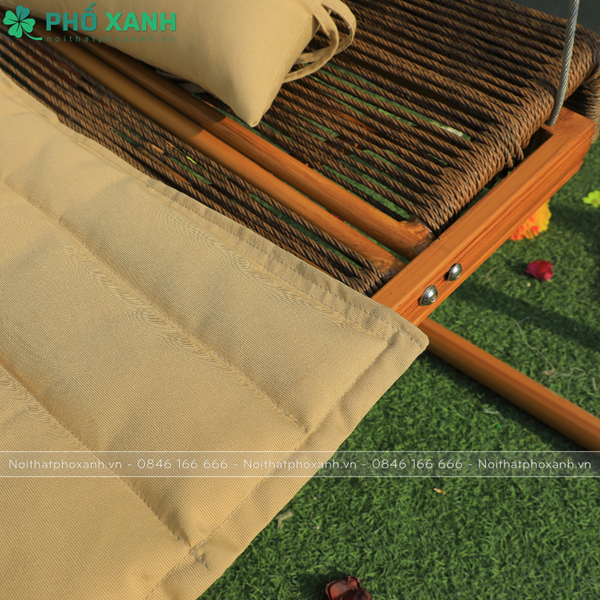 Xích đu 2 nghệ thuật trang trí sân vườn biệt thự