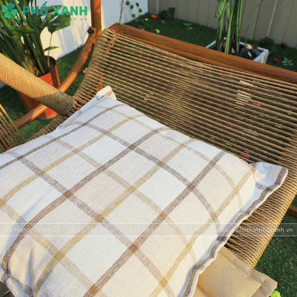 Xích đu 2 nghệ thuật trang trí sân vườn biệt thự