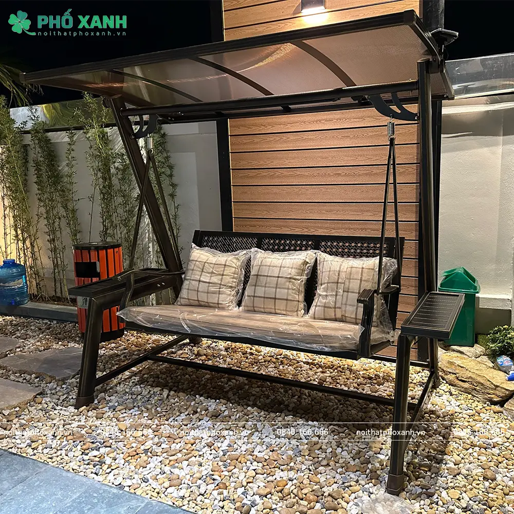 x&iacute;ch đu ngo&agrave;i trời nhập khẩu ba chỗ hợp kim nh&ocirc;m c&oacute; m&aacute;i che năng lượng mặt trời